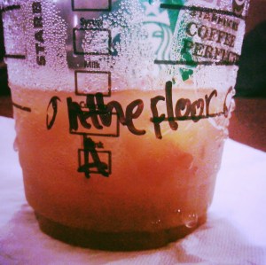 on-the-rock Mbak, bukan on-the-floor! >_<